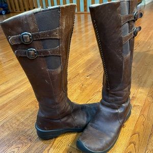 KEEN leather boots. Size 6.5